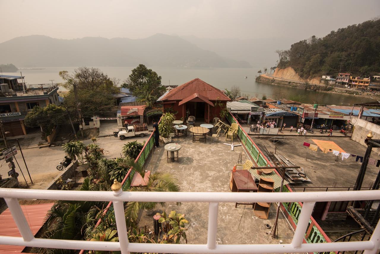 Lake Boutique Hotel Pokhara Exteriör bild